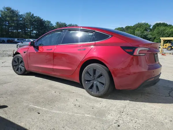5YJ3E1EA3RF829102 2024 TESLA MODEL 3 - Image 2
