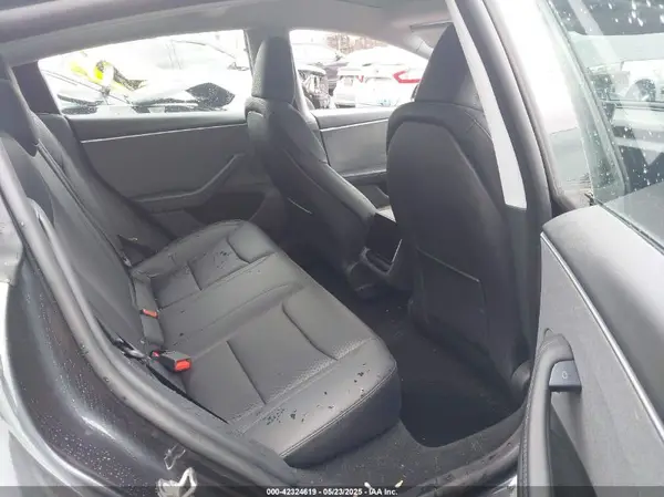 5YJ3E1EA3RF831013 2024 TESLA MODEL 3 - Image 8