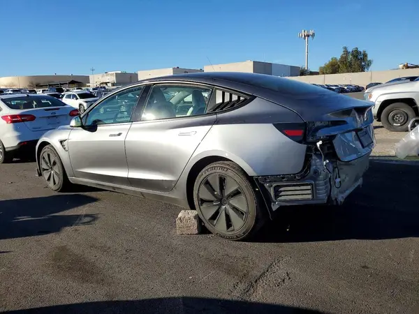 5YJ3E1EA3RF856672 2024 TESLA MODEL 3 - Image 2