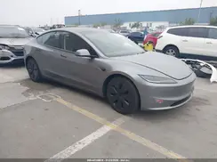 5YJ3E1EA3RF858681 2024 TESLA MODEL 3