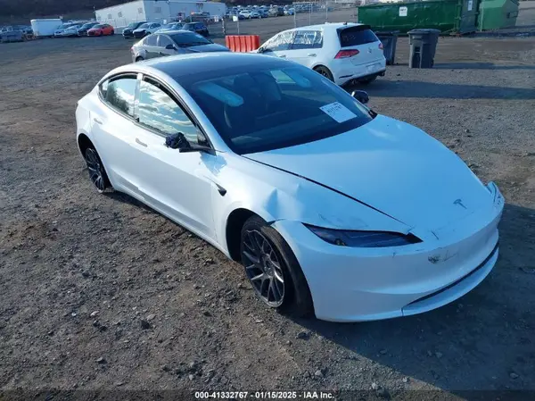 5YJ3E1EA3RF860494 2024 TESLA MODEL 3 - Image 1