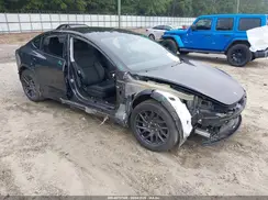 5YJ3E1EA3RF865744 2024 TESLA MODEL 3