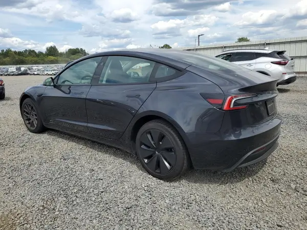 5YJ3E1EA3RF869213 2024 TESLA MODEL 3 - Image 2