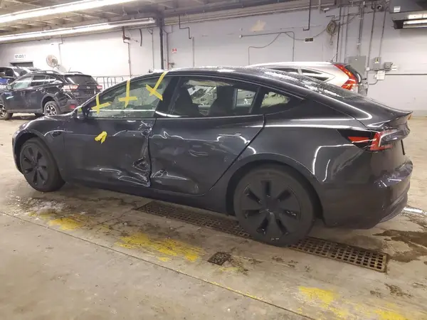 5YJ3E1EA3RF870362 2024 TESLA MODEL 3 - Image 2