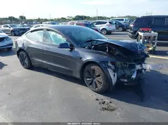 5YJ3E1EA3RF871771 2024 TESLA MODEL 3