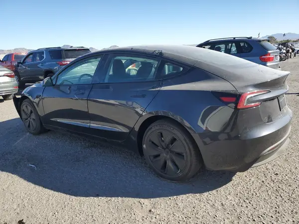 5YJ3E1EA3RF872936 2024 TESLA MODEL 3 - Image 2