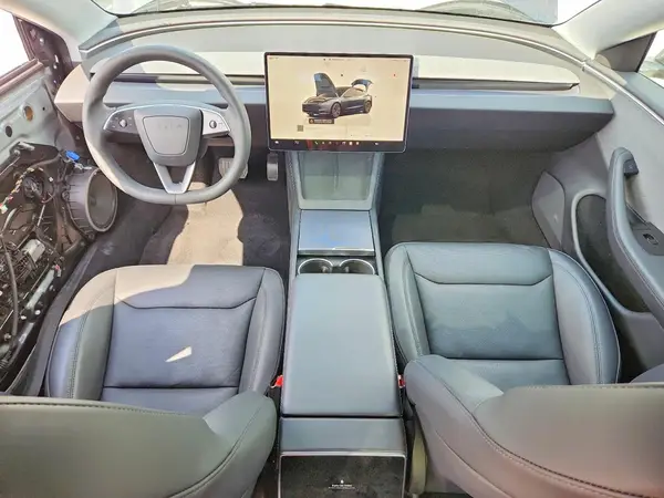5YJ3E1EA3SF001766 2025 TESLA MODEL 3 - Image 8