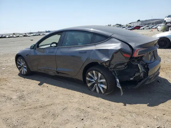 5YJ3E1EA3SF004179 2025 TESLA MODEL 3 - Image 2