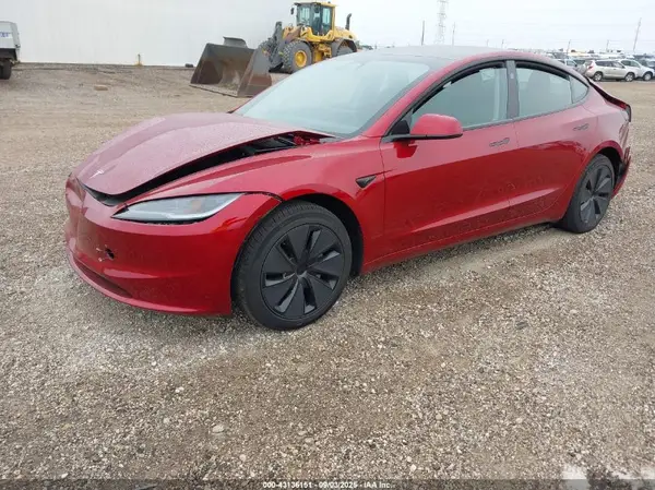 5YJ3E1EA3SF007485 2025 TESLA MODEL 3 - Image 2