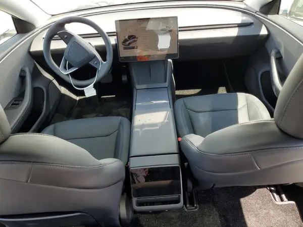 5YJ3E1EA3SF008393 2025 TESLA MODEL 3 - Image 8