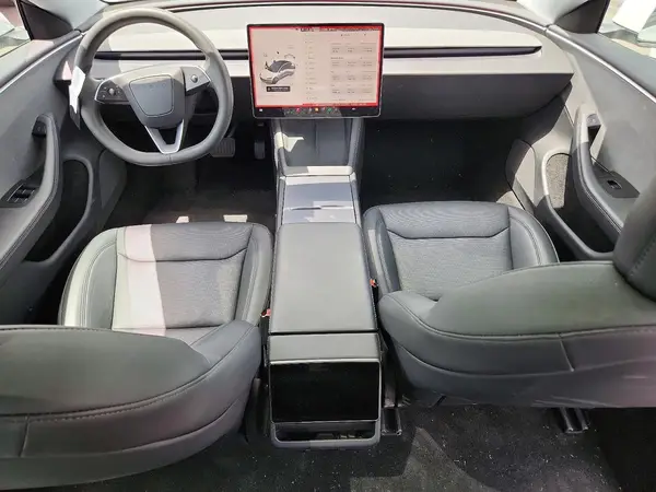 5YJ3E1EA3SF009401 2025 TESLA MODEL 3 - Image 8