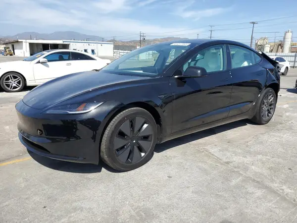 5YJ3E1EA3SF011021 2025 TESLA MODEL 3 - Image 1
