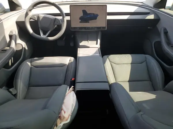 5YJ3E1EA3SF017062 2025 TESLA MODEL 3 - Image 8