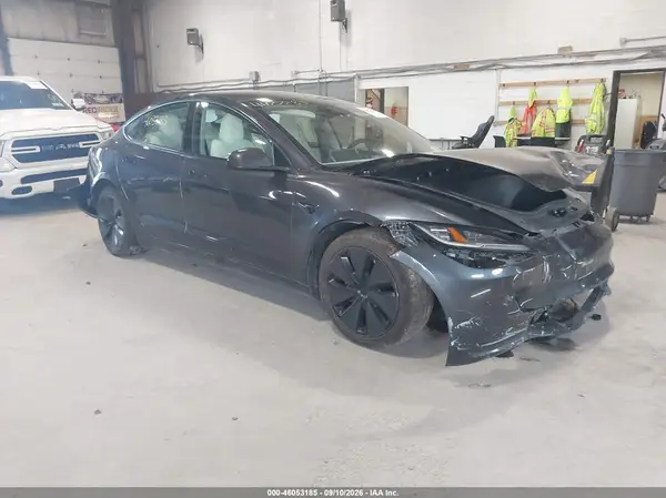 5YJ3E1EA3SF022066 2025 TESLA MODEL 3 - Image 1