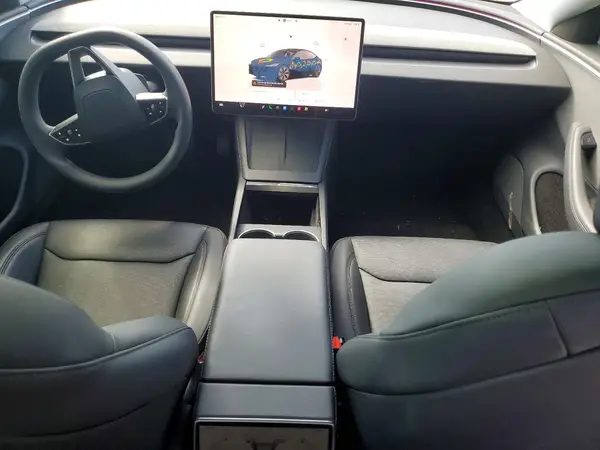 5YJ3E1EA3SF035643 2025 TESLA MODEL 3 - Image 8