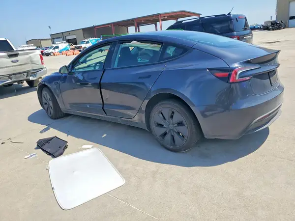 5YJ3E1EA3SF037103 2025 TESLA MODEL 3 - Image 2