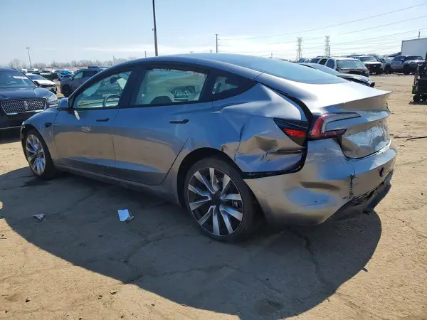 5YJ3E1EA3SF048585 2025 TESLA MODEL 3 - Image 2