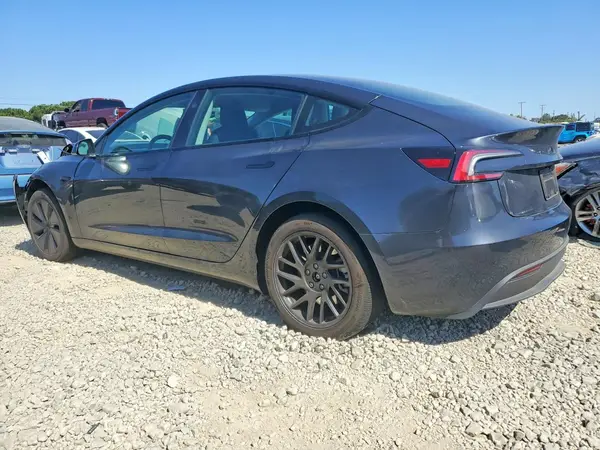 5YJ3E1EA3SF053124 2025 TESLA MODEL 3 - Image 2