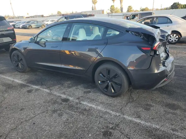 5YJ3E1EA3SF054385 2025 TESLA MODEL 3 - Image 2