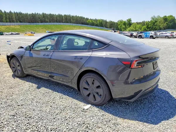 5YJ3E1EA3SF056590 2025 TESLA MODEL 3 - Image 2
