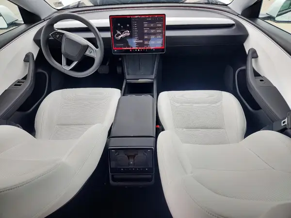 5YJ3E1EA3SF060333 2025 TESLA MODEL 3 - Image 8