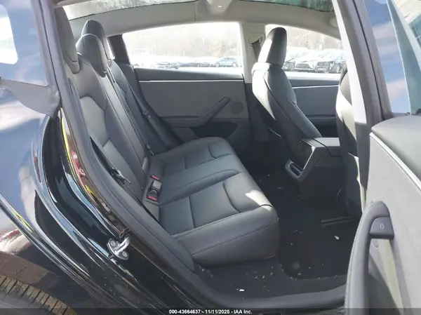5YJ3E1EA3SF062602 2025 TESLA MODEL 3 - Image 8