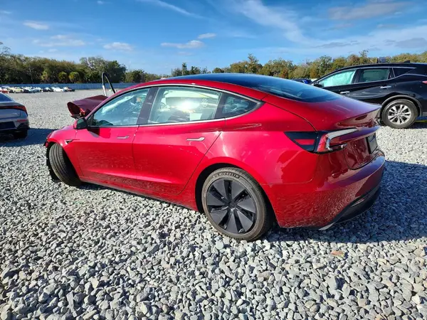 5YJ3E1EA3SF065841 2025 TESLA MODEL 3 - Image 2