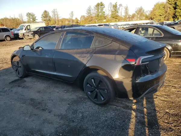 5YJ3E1EA3SF068335 2025 TESLA MODEL 3 - Image 2