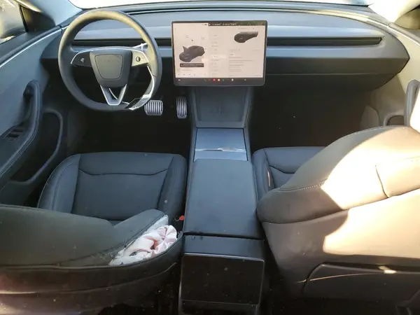 5YJ3E1EA3SF068335 2025 TESLA MODEL 3 - Image 8