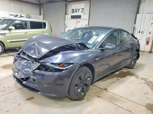 5YJ3E1EA3SF071686 2025 TESLA MODEL 3 - Image 1