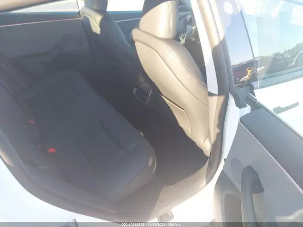 5YJ3E1EA3SF073311 2025 TESLA MODEL 3 - Image 8