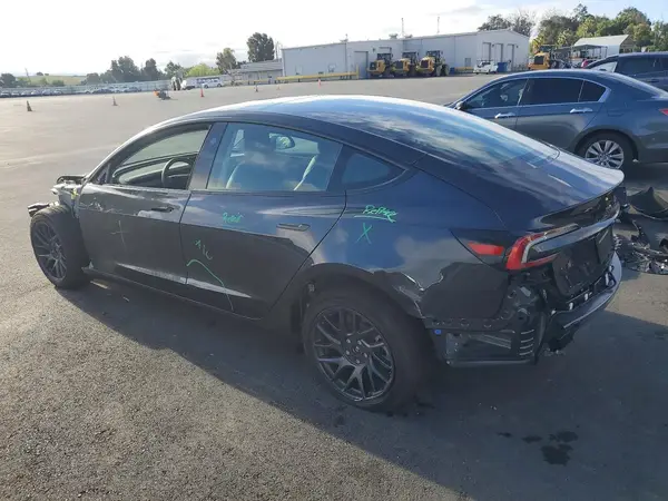 5YJ3E1EA3SF074393 2025 TESLA MODEL 3 - Image 2