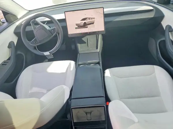 5YJ3E1EA3SF078749 2025 TESLA MODEL 3 - Image 8
