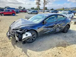 5YJ3E1EA3SF082588 2025 TESLA MODEL 3