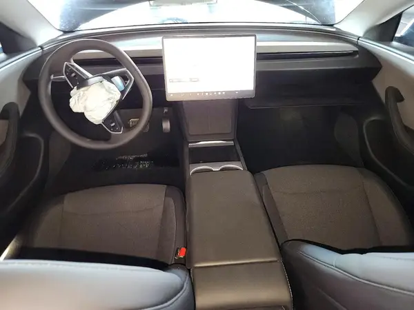 5YJ3E1EA3SF127710 2025 TESLA MODEL 3 - Image 8