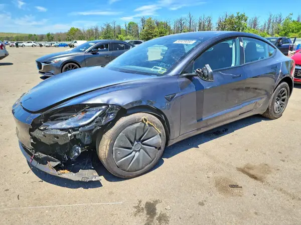 5YJ3E1EA3SF134530 2025 TESLA MODEL 3 - Image 1