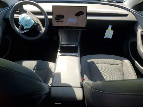 5YJ3E1EA3SF138741 2025 TESLA MODEL 3 - Image 8