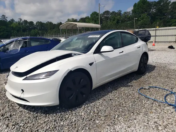 5YJ3E1EA3SF889774 2025 TESLA MODEL 3 - Image 1