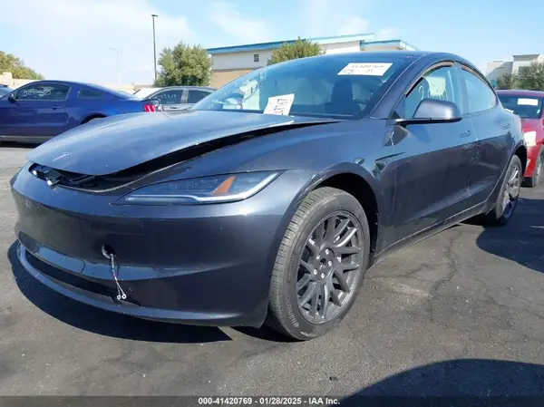 5YJ3E1EA3SF890911 2025 TESLA MODEL 3 - Image 2