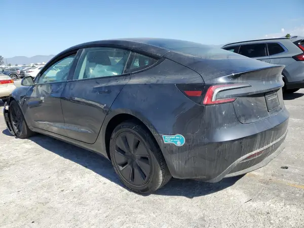 5YJ3E1EA3SF891959 2025 TESLA MODEL 3 - Image 2