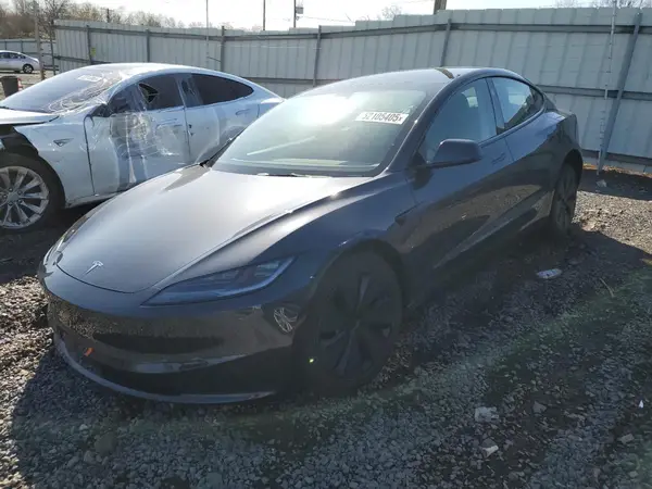 5YJ3E1EA3SF902149 2025 TESLA MODEL 3 - Image 1