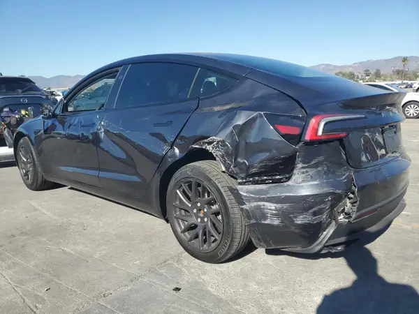 5YJ3E1EA3SF906539 2025 TESLA MODEL 3 - Image 2