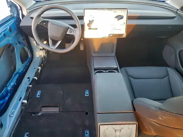 5YJ3E1EA3SF907447 2025 TESLA MODEL 3 - Image 8