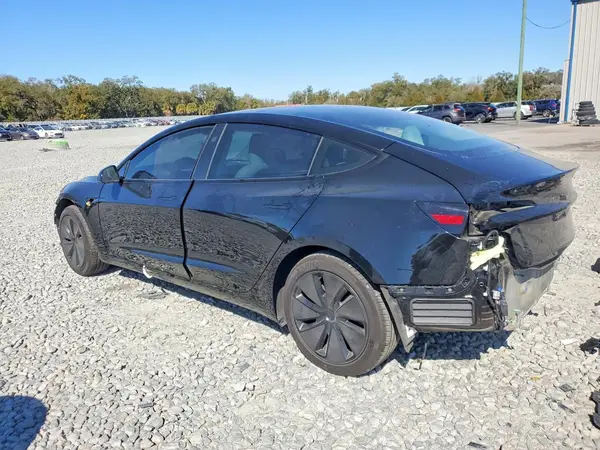 5YJ3E1EA3SF916598 2025 TESLA MODEL 3 - Image 2