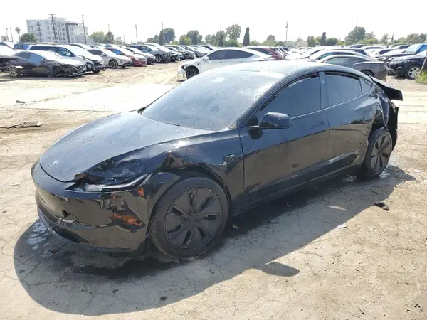 5YJ3E1EA3SF918898 2025 TESLA MODEL 3 - Image 1