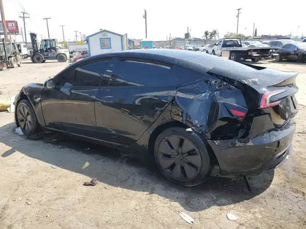 5YJ3E1EA3SF918898 2025 TESLA MODEL 3 - Image 2
