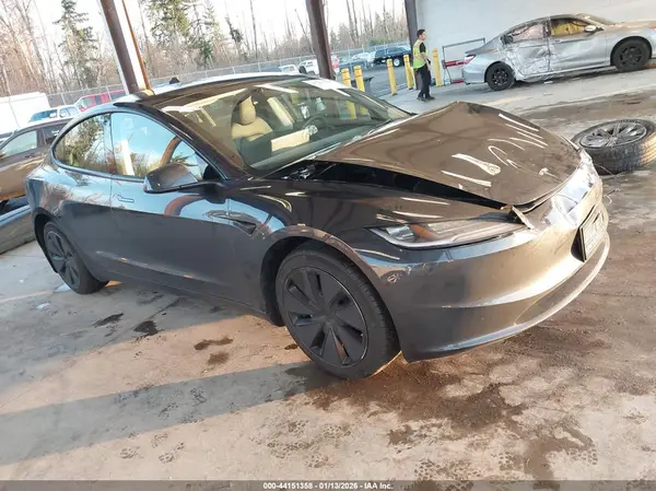 5YJ3E1EA3SF919923 2025 TESLA MODEL 3