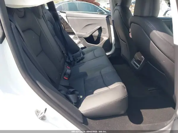 5YJ3E1EA3SF929514 2025 TESLA MODEL 3 - Image 8