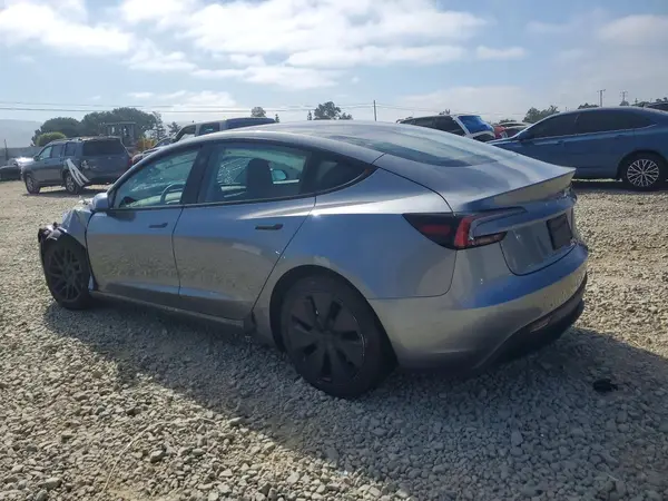 5YJ3E1EA3SF939041 2025 TESLA MODEL 3 - Image 2