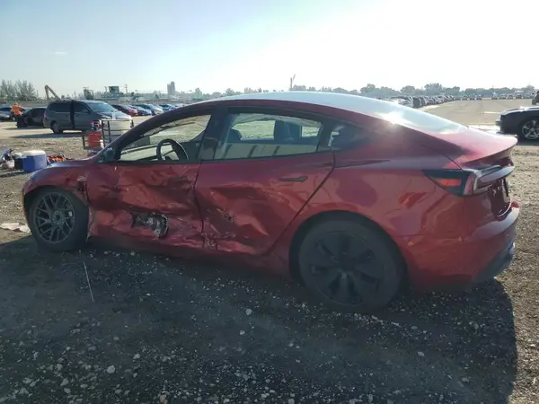 5YJ3E1EA3SF939525 2025 TESLA MODEL 3 - Image 2